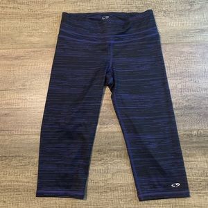 Champion cropped pants size small